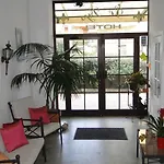 勒里酒店 酒店