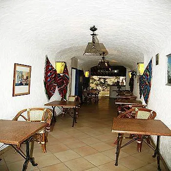 Le Lys Отель