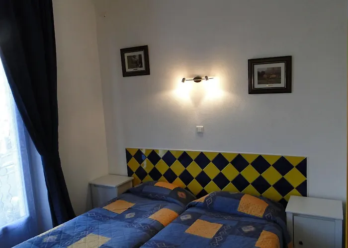 Hotel Le Lys Juan-les-Pins